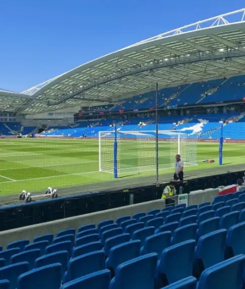 Premier League Runde 37: Kampprogram, Højdepunkter og Billetter (13.–17. maj 2026) background image