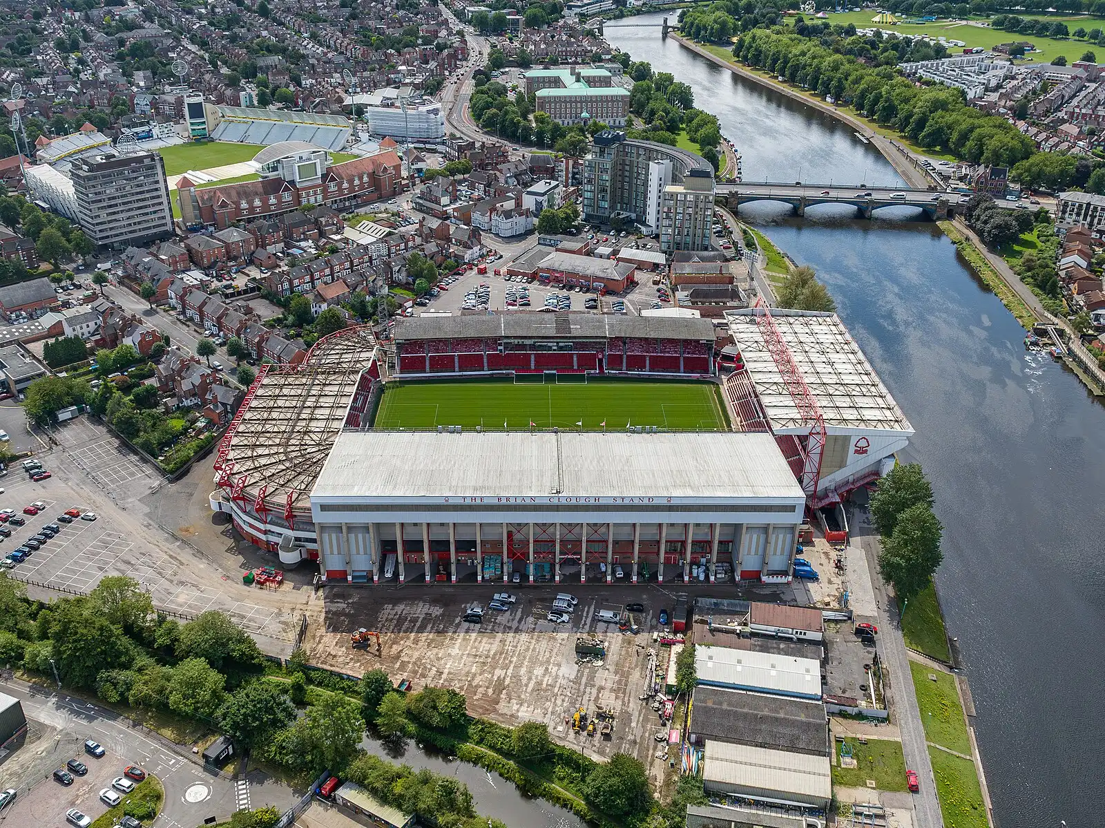 Hvor lang er ventelisten til et Nottingham Forest sæsonkort? background image