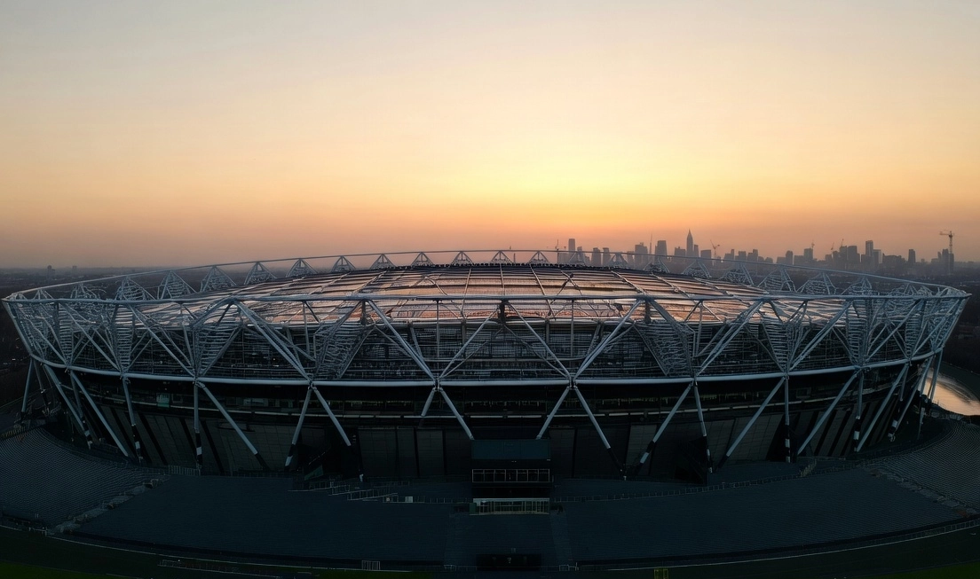 Sådan køber du West Ham United udebanebilletter background image